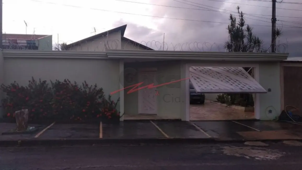 Foto 1 de Casa com 3 quartos à venda, 220m2 em Ribeirao Preto - SP