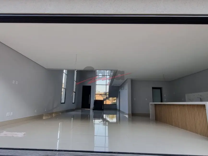 Sobrado com 3 quartos à venda, 340m2 em Ribeirao Preto - SP - imagem 8 Foto 8 de Sobrado com 3 quartos à venda, 340m2 em Ribeirao Preto - SP