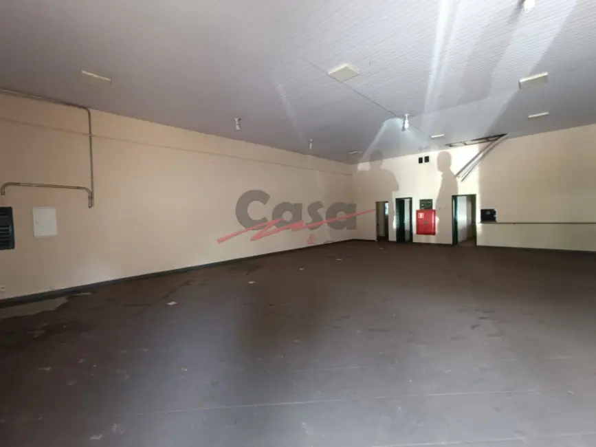 Armazém / Galpão para alugar, 1593m2 em Vila Brasil, Ribeirao Preto - SP - imagem 2 Foto 2 de Armazém / Galpão para alugar, 1593m2 em Vila Brasil, Ribeirao Preto - SP