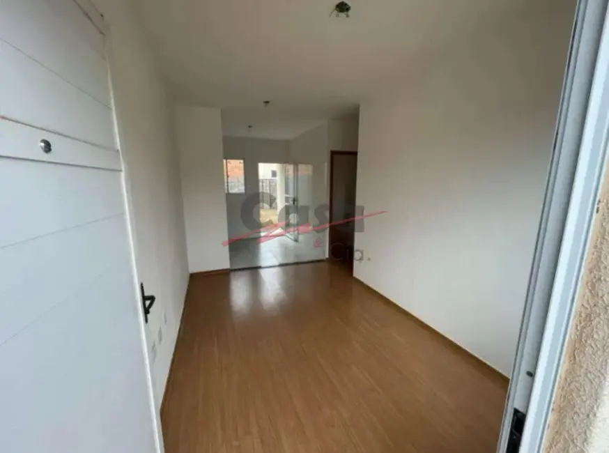 Foto 2 de Casa com 2 quartos para alugar, 44m2 em Ribeirao Preto - SP