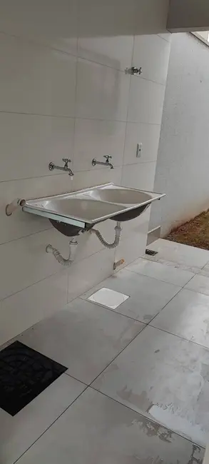 Foto 2 de Casa com 3 quartos à venda, 200m2 em Loteamento Residencial Verona, Anapolis - GO
