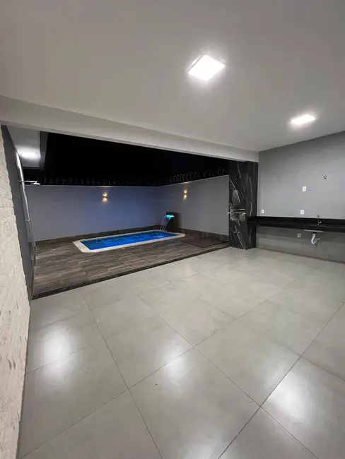 Casa com 3 quartos à venda, 300m2 em Residencial Jardim Canedo III, Senador Canedo - GO - imagem 6 Foto 6 de Casa com 3 quartos à venda, 300m2 em Residencial Jardim Canedo III, Senador Canedo - GO