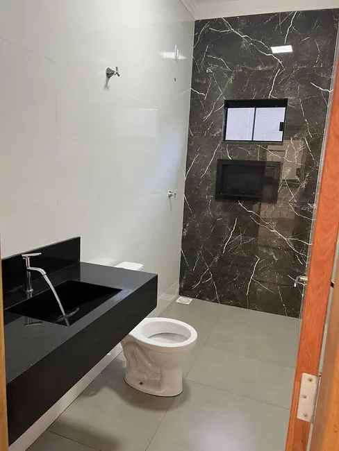 Casa com 3 quartos à venda, 300m2 em Residencial Jardim Canedo III, Senador Canedo - GO - imagem 7 Foto 7 de Casa com 3 quartos à venda, 300m2 em Residencial Jardim Canedo III, Senador Canedo - GO