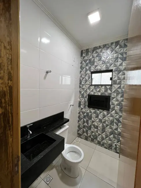 Foto 2 de Casa com 2 quartos à venda, 250m2 em São Francisco II, Senador Canedo - GO