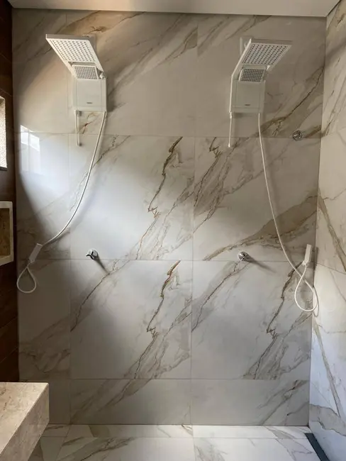 Casa com 3 quartos à venda, 365m2 em Jardim Pérola da Barragem II, Aguas Lindas De Goias - GO - imagem 4 Foto 4 de Casa com 3 quartos à venda, 365m2 em Jardim Pérola da Barragem II, Aguas Lindas De Goias - GO