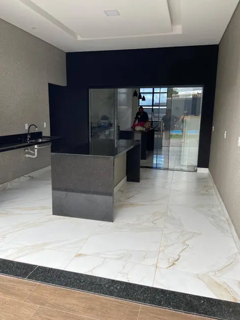 Casa com 3 quartos à venda, 365m2 em Jardim Pérola da Barragem II, Aguas Lindas De Goias - GO - imagem 3 Foto 3 de Casa com 3 quartos à venda, 365m2 em Jardim Pérola da Barragem II, Aguas Lindas De Goias - GO
