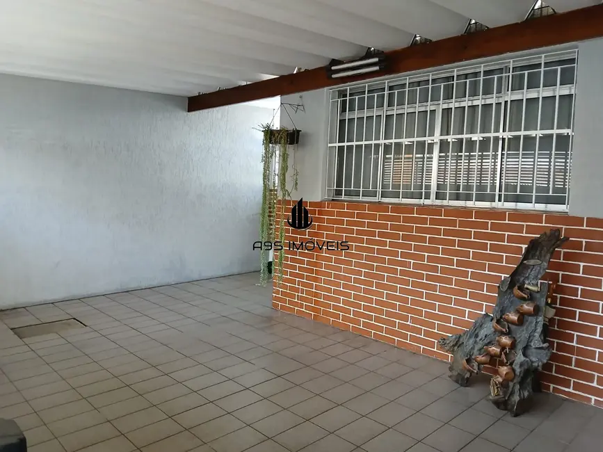 Casa com 2 quartos à venda, 175m2 em Vila Antonieta, São Paulo - SP - imagem 1 Foto 1 de Casa com 2 quartos à venda, 175m2 em Vila Antonieta, São Paulo - SP