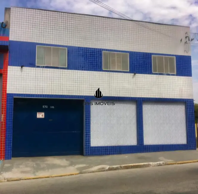 Foto 1 de Armazém / Galpão com 3 quartos para alugar, 380m2 em Parque dos Bancários, São Paulo - SP