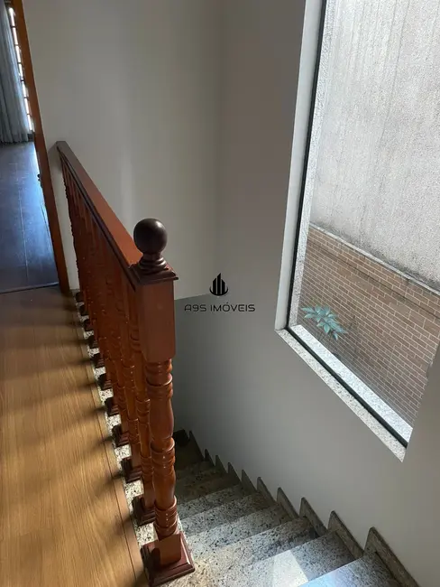 Foto 4 de Sobrado com 3 quartos para alugar, 211m2 em Jardim Nossa Senhora do Carmo, São Paulo - SP