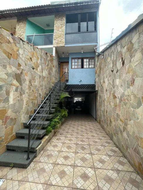 Foto 1 de Sobrado com 3 quartos para alugar, 211m2 em Jardim Nossa Senhora do Carmo, São Paulo - SP