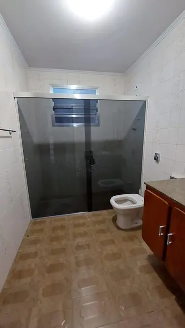 Sobrado com 3 quartos à venda, 160m2 em Jardim São José (São Mateus), São Paulo - SP - imagem 9 Foto 9 de Sobrado com 3 quartos à venda, 160m2 em Jardim São José (São Mateus), São Paulo - SP