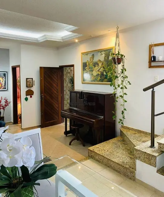 Foto 6 de Sobrado com 3 quartos à venda, 204m2 em Jardim Cinco de Julho, São Paulo - SP