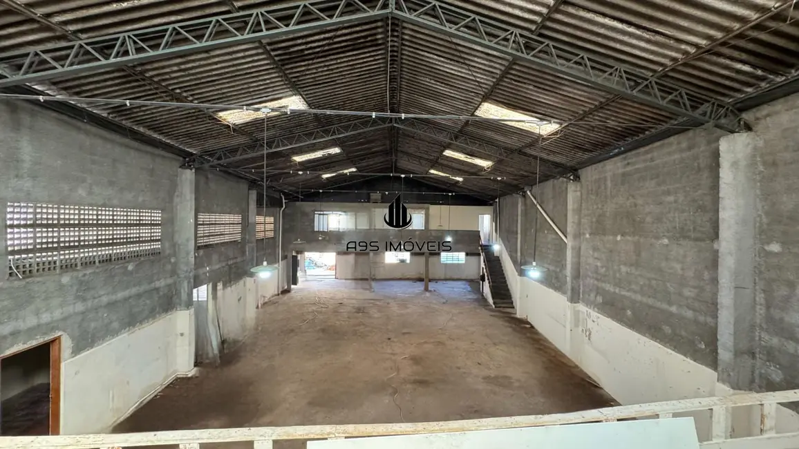Foto 2 de Armazém / Galpão com 3 quartos para alugar, 1000m2 em Vila Amália (Zona Norte), São Paulo - SP