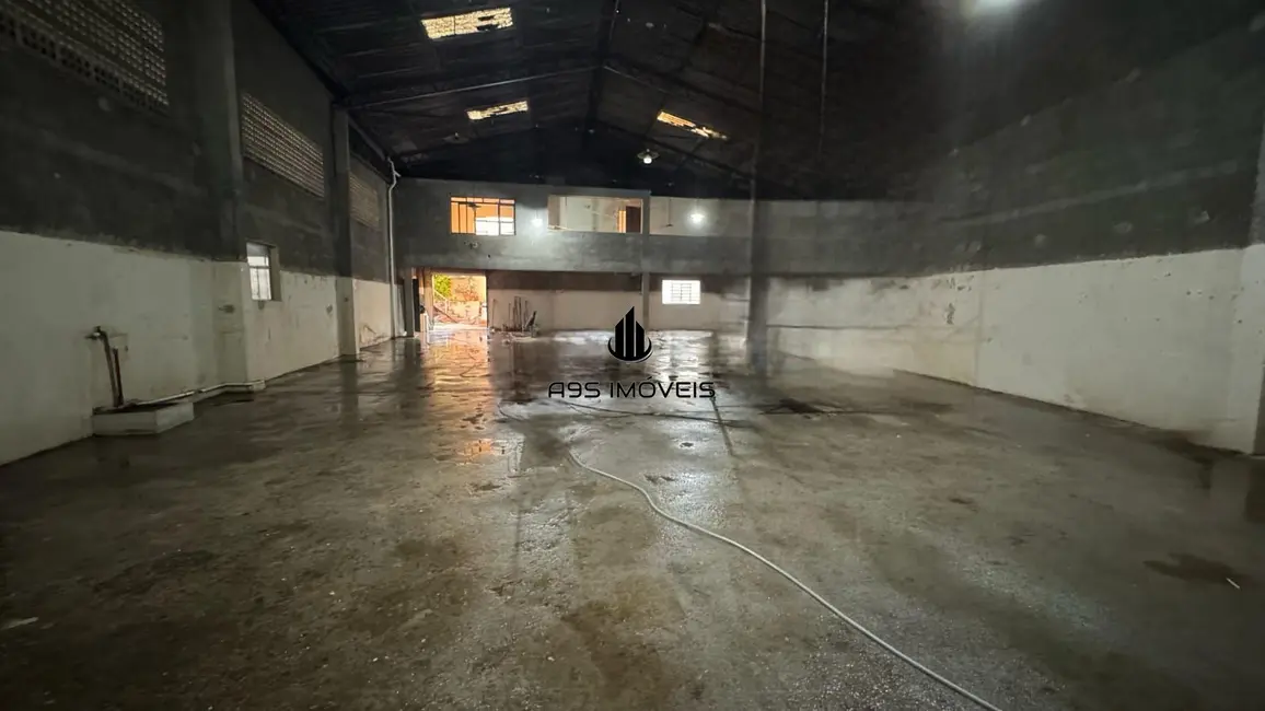 Foto 6 de Armazém / Galpão com 3 quartos para alugar, 1000m2 em Vila Amália (Zona Norte), São Paulo - SP