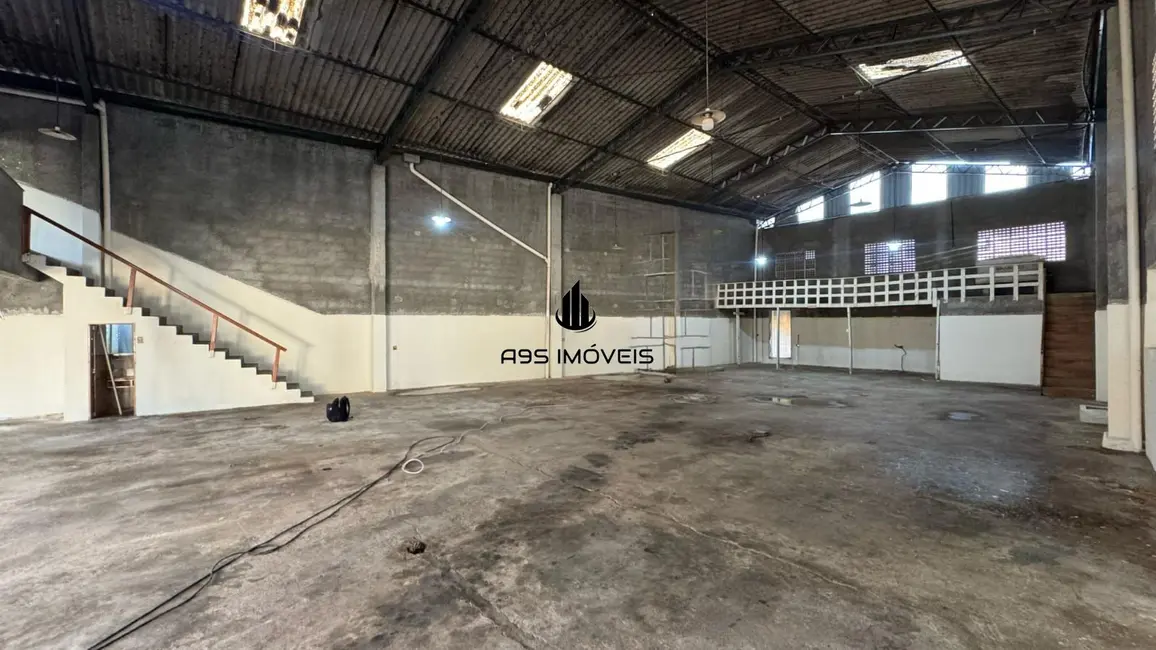 Foto 5 de Armazém / Galpão com 3 quartos para alugar, 1000m2 em Vila Amália (Zona Norte), São Paulo - SP