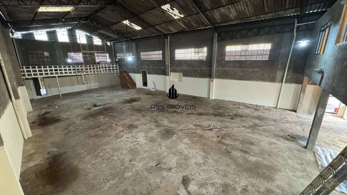 Foto 4 de Armazém / Galpão com 3 quartos para alugar, 1000m2 em Vila Amália (Zona Norte), São Paulo - SP