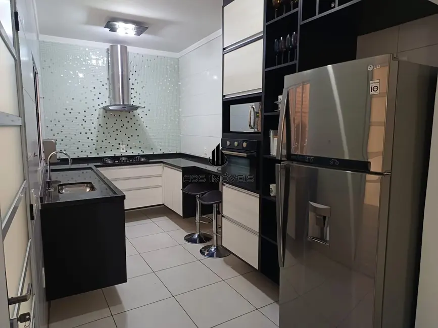 Sobrado com 3 quartos à venda, 112m2 em Jardim Fernandes, São Paulo - SP - imagem 6 Foto 6 de Sobrado com 3 quartos à venda, 112m2 em Jardim Fernandes, São Paulo - SP