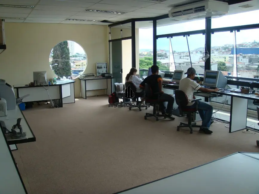 Foto 2 de Loja para alugar, 750m2 em Vila Amália (Zona Norte), São Paulo - SP