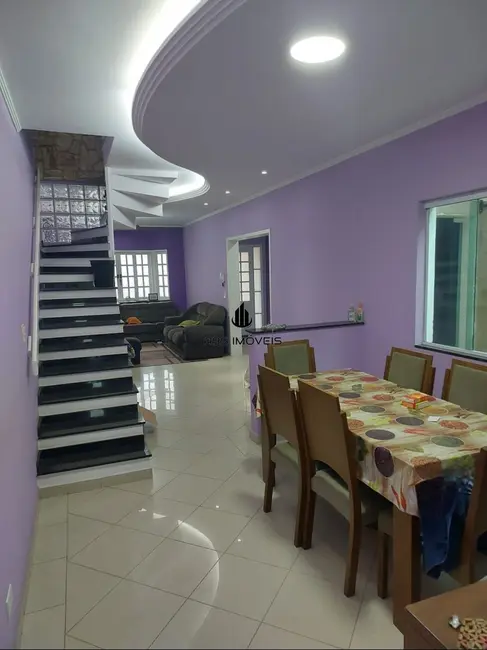 Sobrado com 4 quartos para alugar, 200m2 em Jardim Nossa Senhora do Carmo, São Paulo - SP - imagem 4 Foto 4 de Sobrado com 4 quartos para alugar, 200m2 em Jardim Nossa Senhora do Carmo, São Paulo - SP