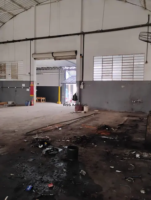 Foto 9 de Armazém / Galpão com 4 quartos para alugar, 800m2 em Vila Nova York, São Paulo - SP