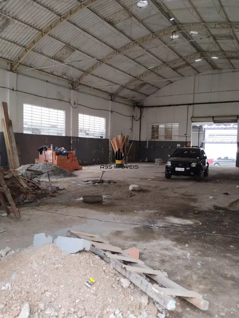 Foto 3 de Armazém / Galpão com 4 quartos para alugar, 800m2 em Vila Nova York, São Paulo - SP