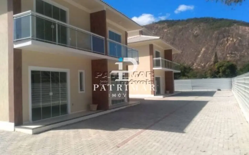 Foto 4 de Casa com 2 quartos à venda, 70m2 em Marica - RJ