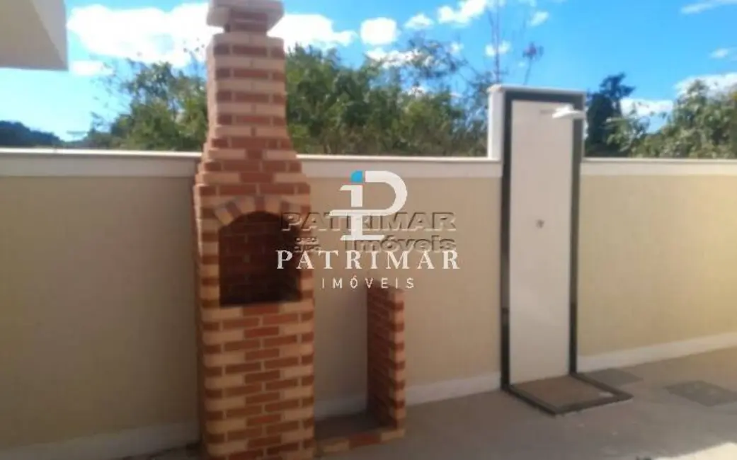 Foto 3 de Casa com 2 quartos à venda, 70m2 em Marica - RJ