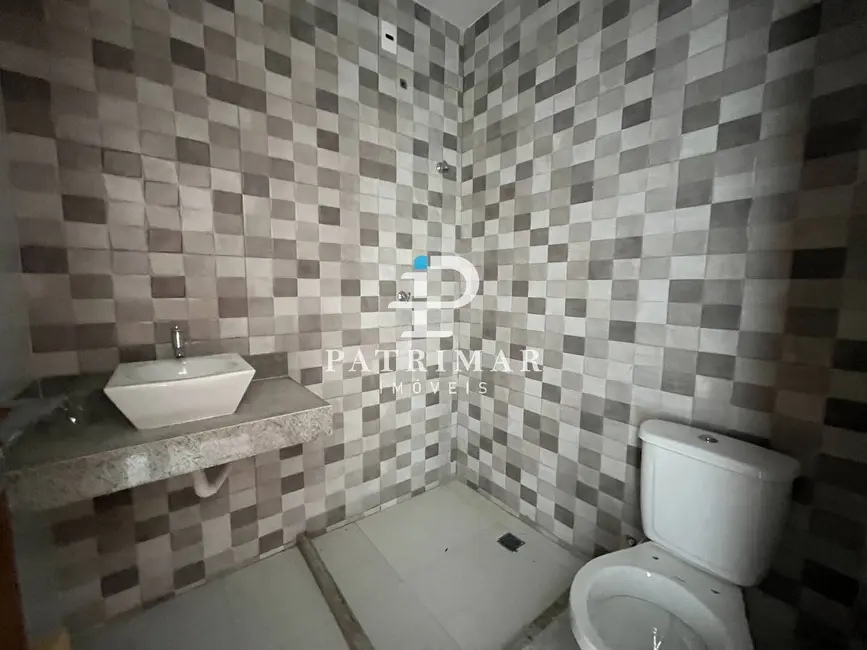 Casa com 4 quartos à venda, 300m2 em Marica - RJ - imagem 8 Foto 8 de Casa com 4 quartos à venda, 300m2 em Marica - RJ