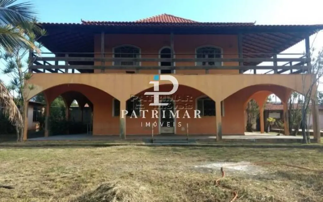 Foto 1 de Casa com 4 quartos à venda, 284m2 em Marica - RJ