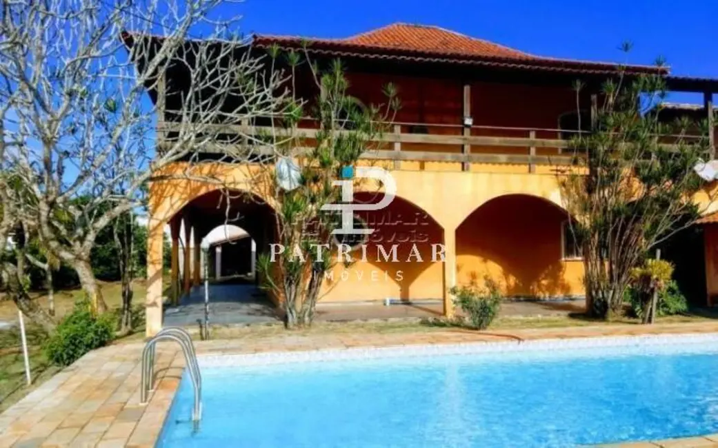 Casa com 4 quartos à venda, 284m2 em Marica - RJ - imagem 3 Foto 3 de Casa com 4 quartos à venda, 284m2 em Marica - RJ