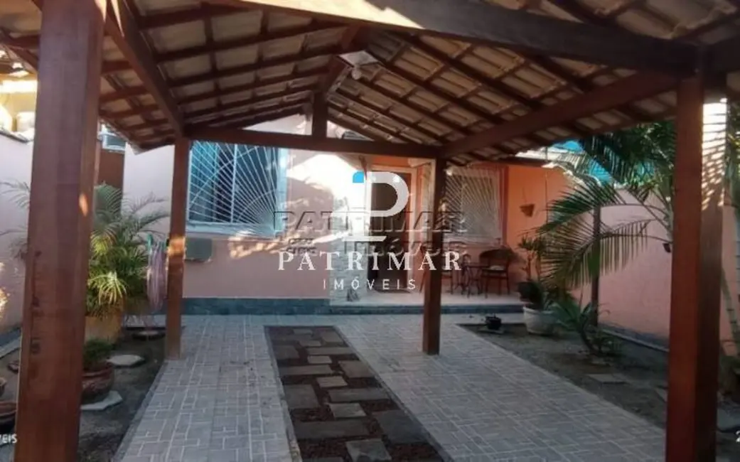 Foto 1 de Casa com 2 quartos à venda, 75m2 em Marica - RJ