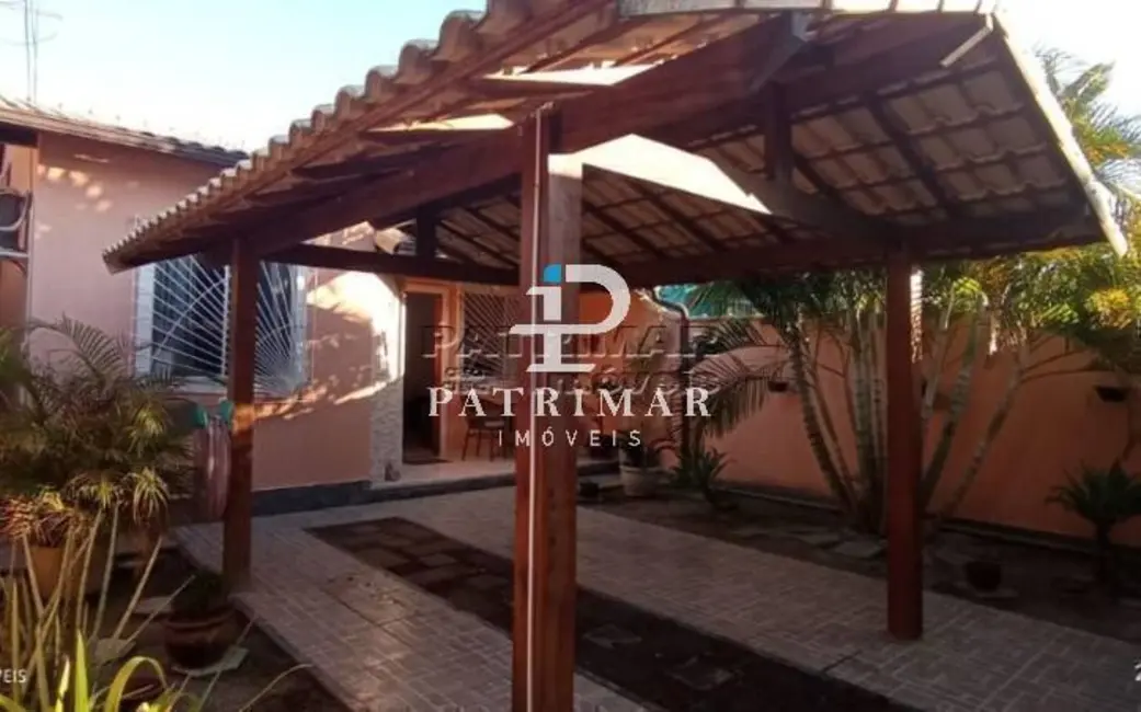 Casa com 2 quartos à venda, 75m2 em Marica - RJ - imagem 3 Foto 3 de Casa com 2 quartos à venda, 75m2 em Marica - RJ