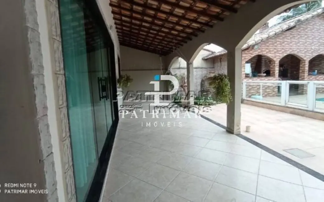 Foto 5 de Casa com 3 quartos à venda, 230m2 em Marica - RJ