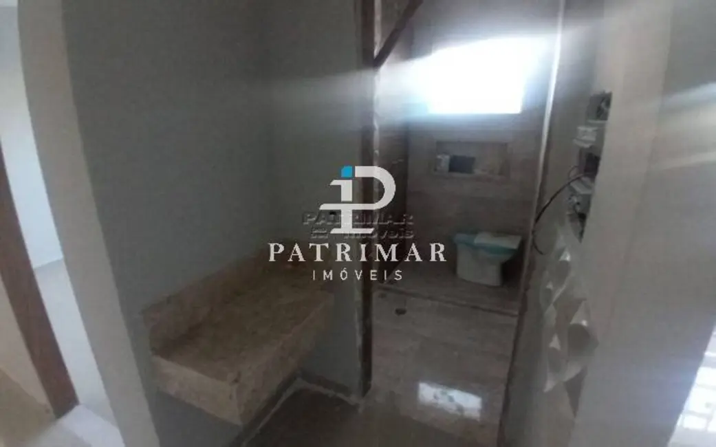 Foto 5 de Casa com 3 quartos à venda, 440m2 em Marica - RJ