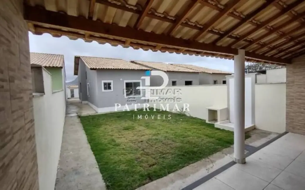 Foto 6 de Casa com 2 quartos à venda, 220m2 em Marica - RJ