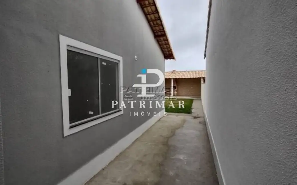 Foto 3 de Casa com 2 quartos à venda, 220m2 em Marica - RJ