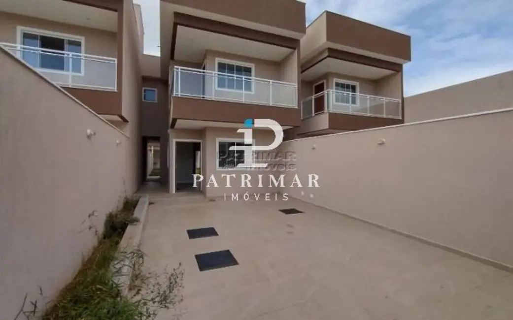 Foto 2 de Casa com 4 quartos à venda, 240m2 em Marica - RJ