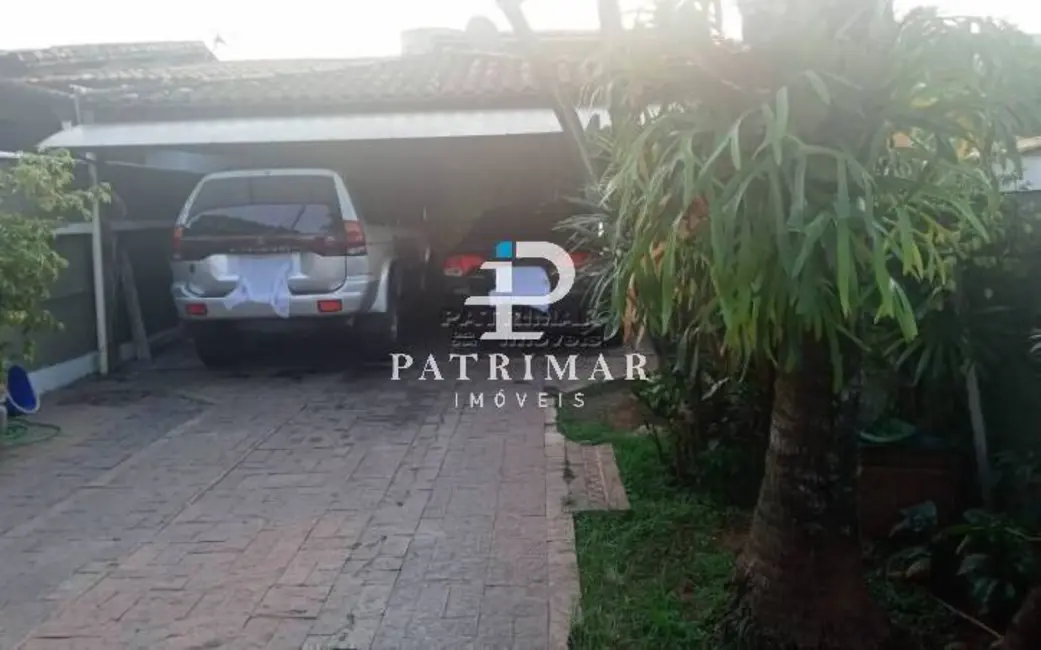 Foto 1 de Casa com 2 quartos à venda, 100m2 em Marica - RJ