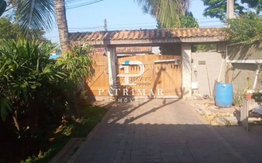 Foto 2 de Casa com 2 quartos à venda, 100m2 em Marica - RJ