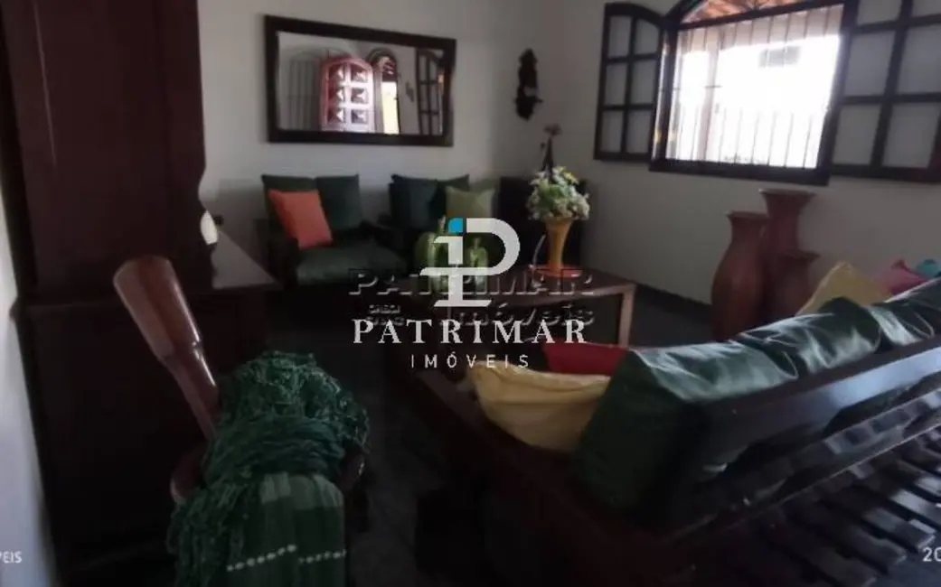 Foto 5 de Casa com 2 quartos à venda, 480m2 em Marica - RJ