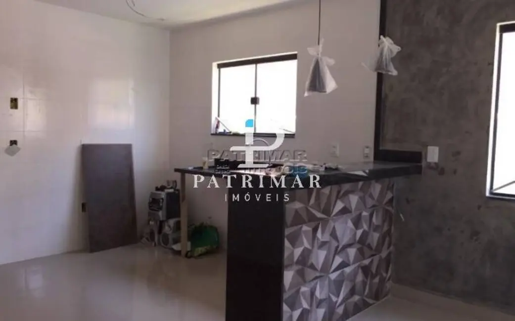 Casa com 3 quartos à venda, 220m2 em Marica - RJ - imagem 5 Foto 5 de Casa com 3 quartos à venda, 220m2 em Marica - RJ