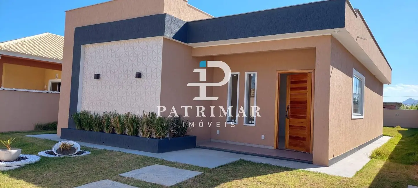 Foto 4 de Casa com 3 quartos à venda, 480m2 em Marica - RJ