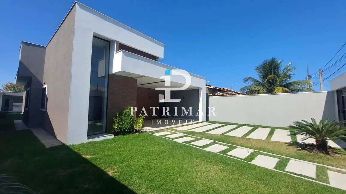 Foto 2 de Casa com 3 quartos à venda, 372m2 em Marica - RJ