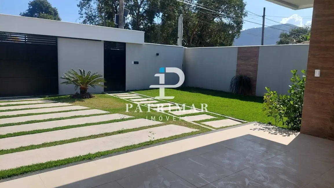 Foto 6 de Casa com 3 quartos à venda, 372m2 em Marica - RJ