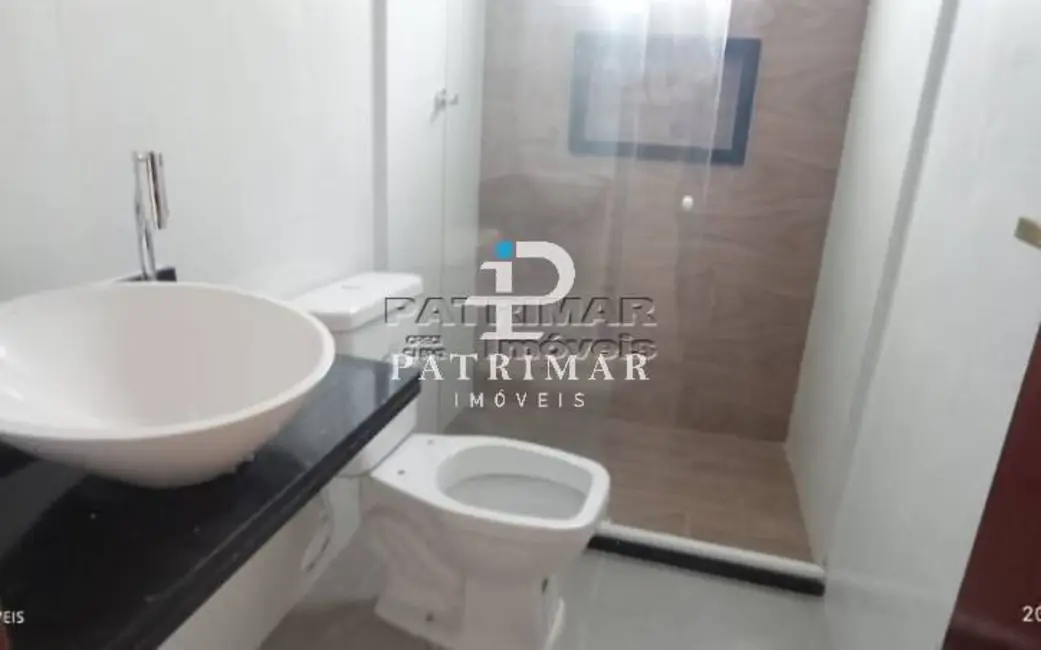 Foto 6 de Casa com 3 quartos à venda, 160m2 em Marica - RJ