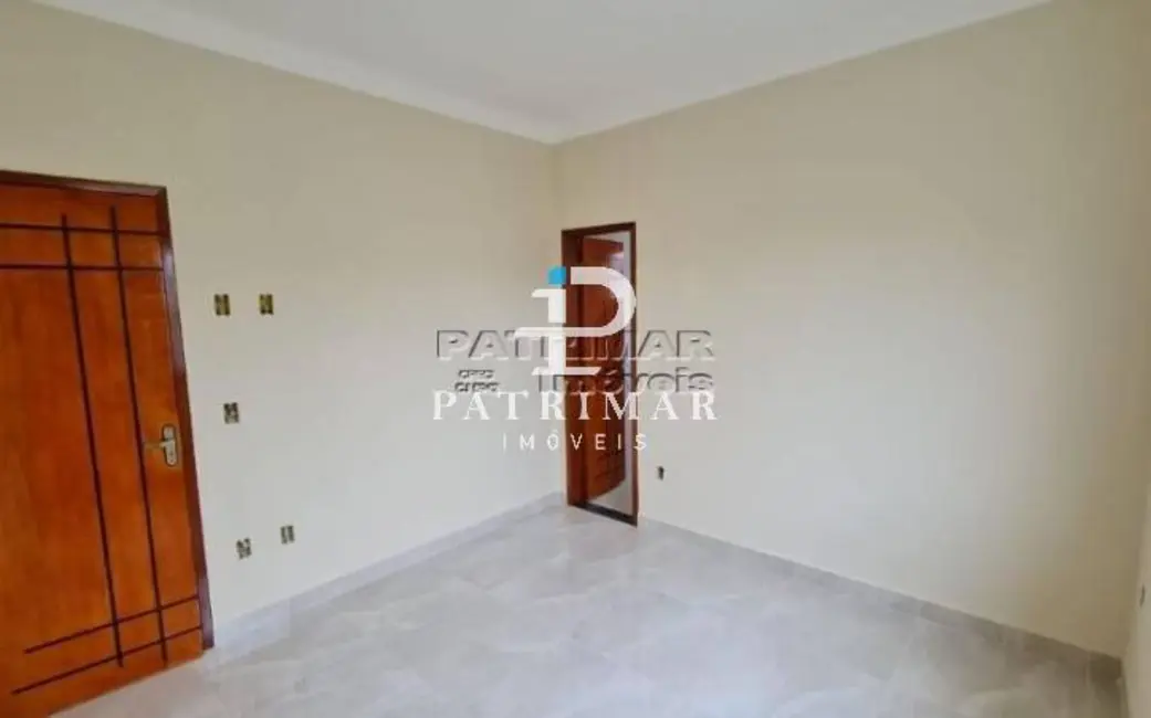 Foto 9 de Casa com 3 quartos à venda, 380m2 em Marica - RJ