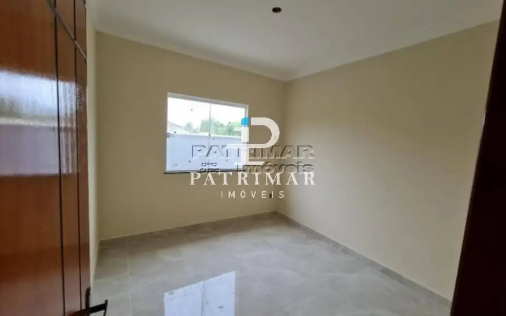 Foto 5 de Casa com 3 quartos à venda, 380m2 em Marica - RJ