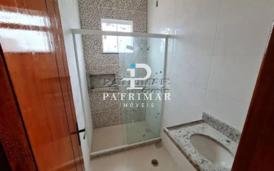 Foto 2 de Casa com 3 quartos à venda, 380m2 em Marica - RJ