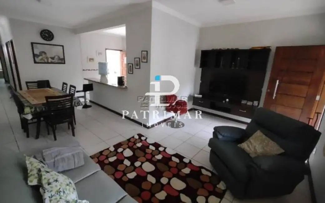 Foto 5 de Casa com 3 quartos à venda, 160m2 em Marica - RJ