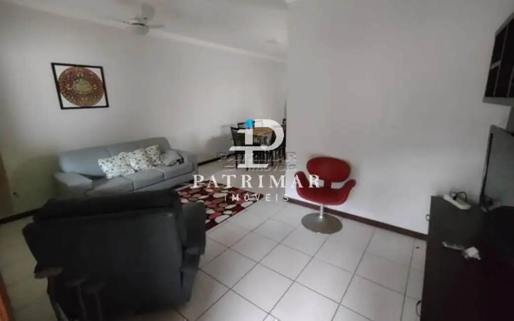 Foto 4 de Casa com 3 quartos à venda, 160m2 em Marica - RJ